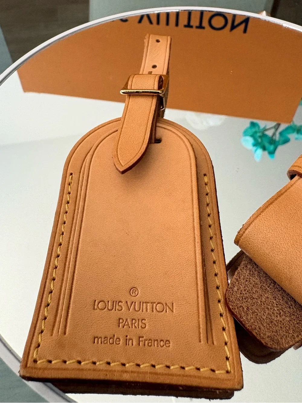 Louis Vuitton Poignant & Luggage Tag Set